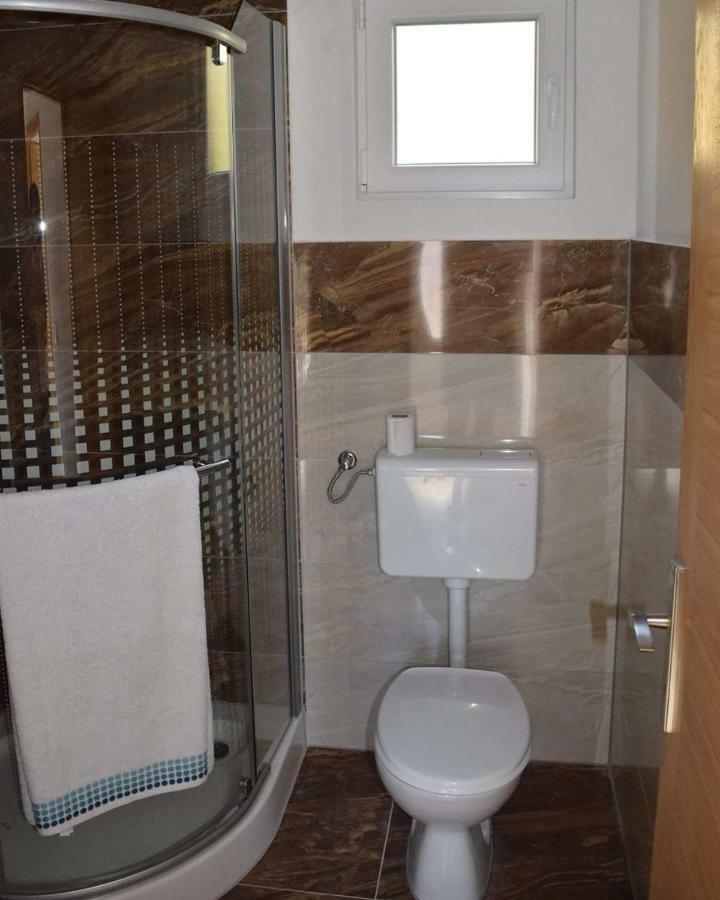 Apartmani Subasic Pag Town Exterior foto