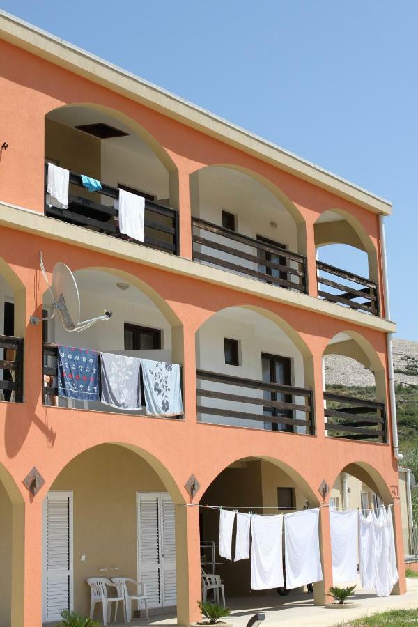 Apartmani Subasic Pag Town Exterior foto